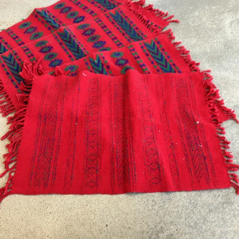Set of 4 Cotton Embroidered Placemats